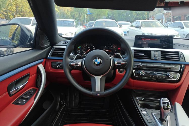 Used BMW 4 Series 2020 425i Gran Coupe M Sport Night Edition Steering Wheel