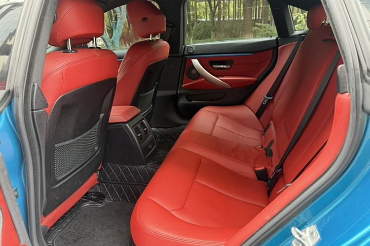 Used BMW 4 Series 2020 425i Gran Coupe M Sport Night Edition Interior 7