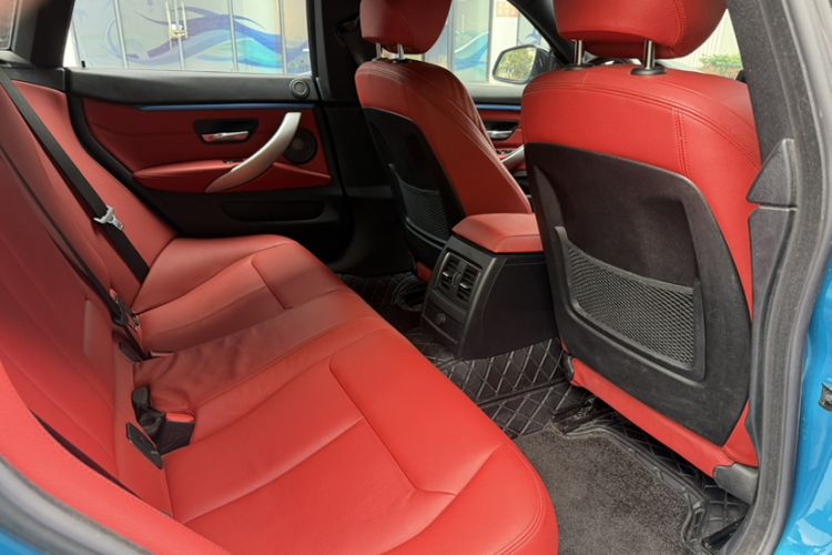 Used BMW 4 Series 2020 425i Gran Coupe M Sport Night Edition Interior 9