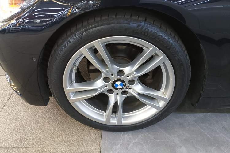 Used BMW 4 Series 2020 425i Gran Coupe M Sport Night Edition Left Front Wheel Hub