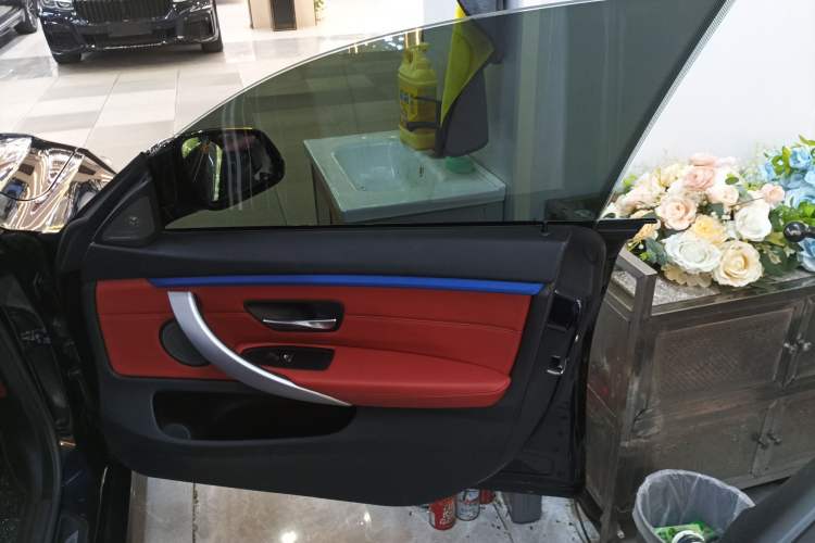 Used BMW 4 Series 2020 425i Gran Coupe M Sport Night Edition Right Front Door Interior