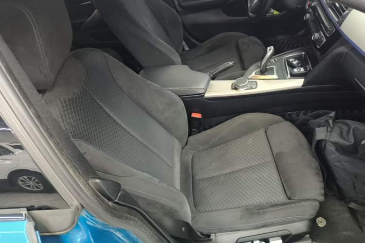 Used BMW 4 Series 2020 425i Gran Coupe M Sport Package Right Front Seat
