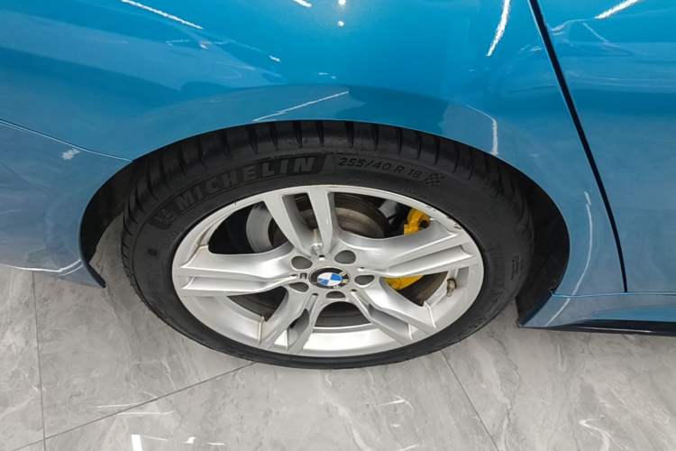 Used BMW 4 Series 2020 425i Gran Coupe M Sport Package Right Rear Wheel Hub