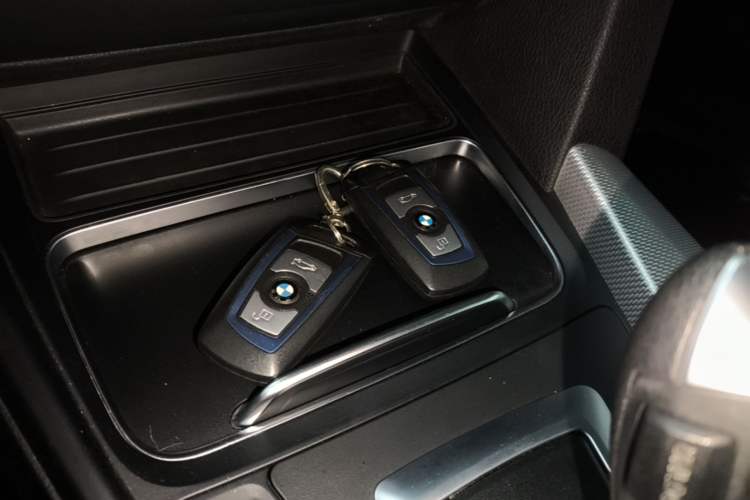 Used BMW 4 Series 2020 425i Gran Coupe M Sport Package Vehicle Key