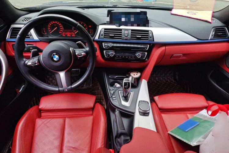 Used BMW 4 Series 2020 425i Gran Coupe M Sport Night Edition Center Console