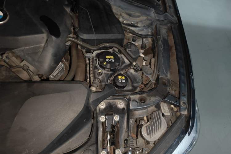 Used BMW 4 Series 2020 425i Gran Coupe M Sport Night Edition Engine Bay Left
