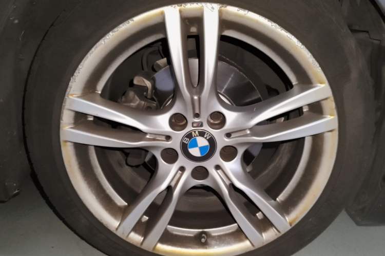 Used BMW 4 Series 2020 425i Gran Coupe M Sport Night Edition Right Front Wheel Hub