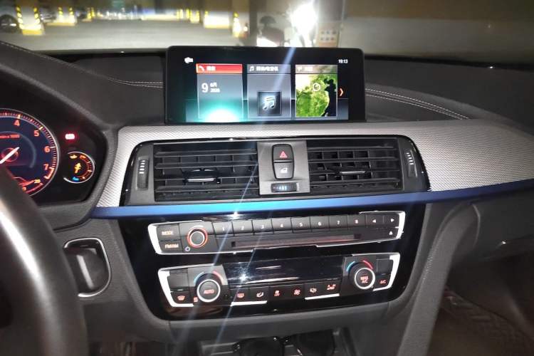 Used BMW 4 Series 2020 425i Gran Coupe M Sport Package Audio And AC Panel