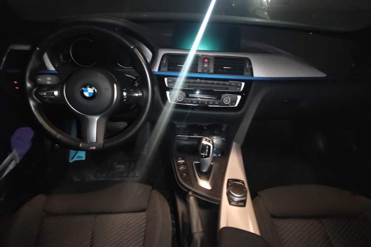 Used BMW 4 Series 2020 425i Gran Coupe M Sport Package Center Console