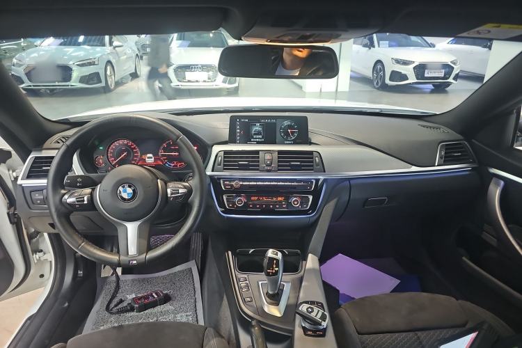 Used BMW 4 Series 2020 425i Gran Coupe M Sport Package Center Console