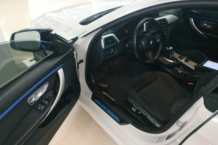 Used BMW 4 Series 2020 425i Gran Coupe M Sport Package Driver Seat