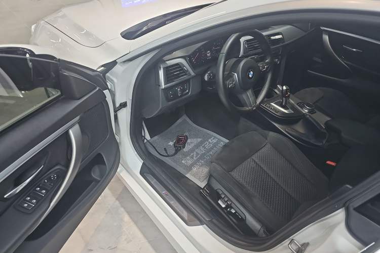 Used BMW 4 Series 2020 425i Gran Coupe M Sport Package Driver Seat