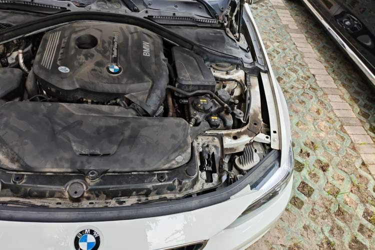 Used BMW 4 Series 2020 425i Gran Coupe M Sport Package Engine Bay Left