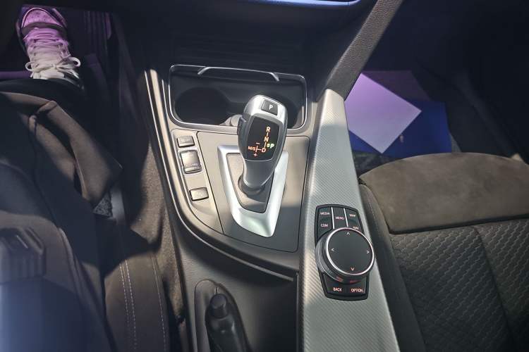 Used BMW 4 Series 2020 425i Gran Coupe M Sport Package Gear Lever