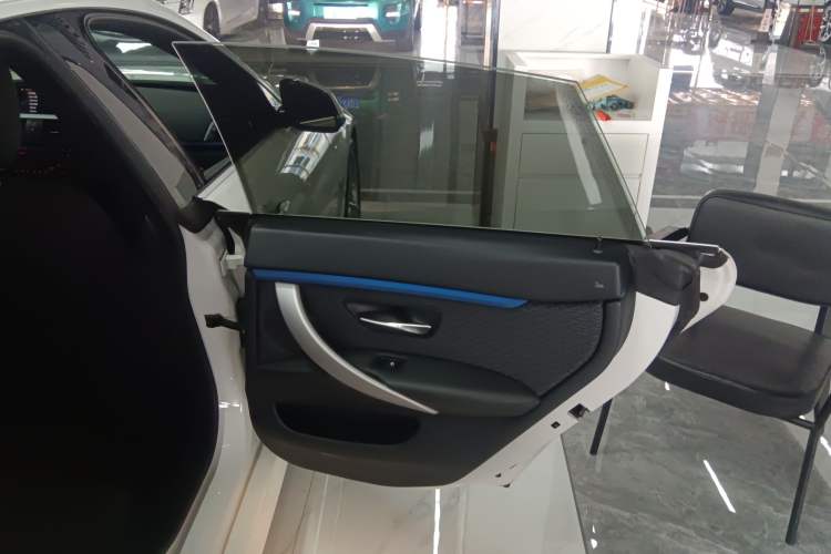 Used BMW 4 Series 2020 425i Gran Coupe M Sport Package Interior 6