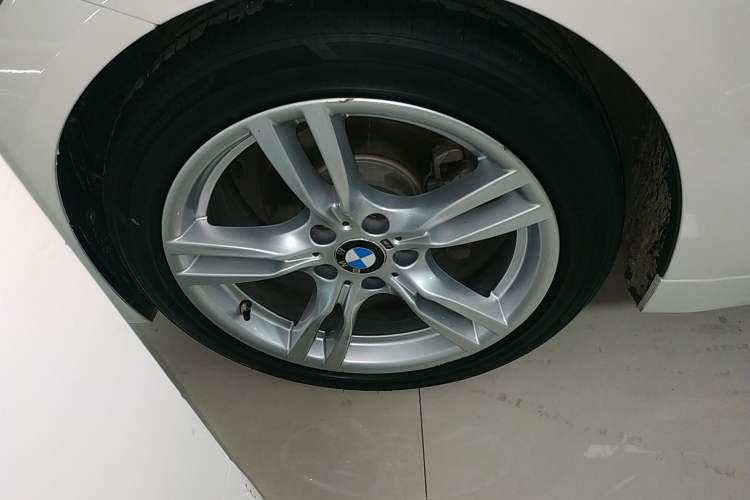 Used BMW 4 Series 2020 425i Gran Coupe M Sport Package Left Front Wheel Hub