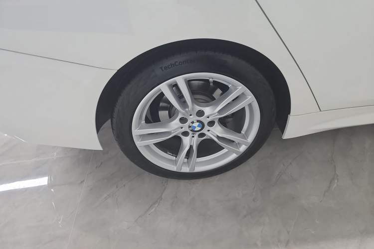 Used BMW 4 Series 2020 425i Gran Coupe M Sport Package Right Rear Wheel Hub