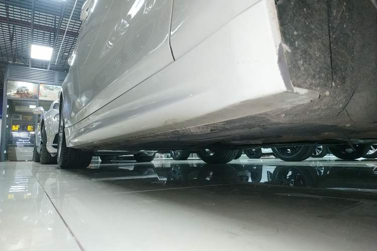 Used BMW 4 Series 2020 425i Gran Coupe M Sport Package Right Side Sill