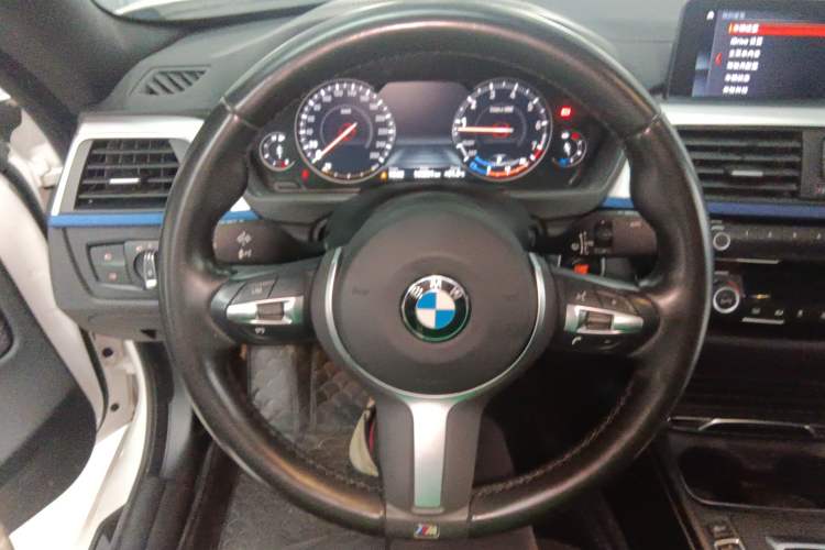 Used BMW 4 Series 2020 425i Gran Coupe M Sport Package Steering Wheel