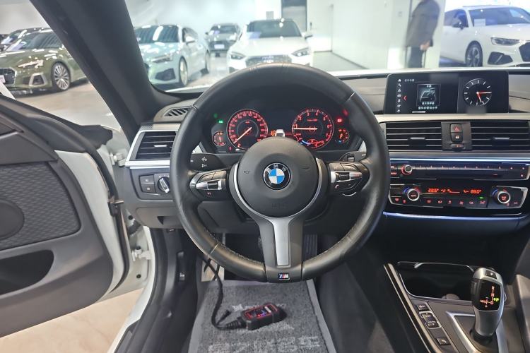 Used BMW 4 Series 2020 425i Gran Coupe M Sport Package Steering Wheel