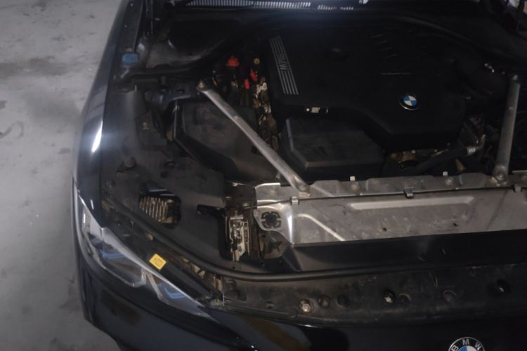 Used BMW 4 Series 2021 425i M Sport Night Edition Engine Bay Right