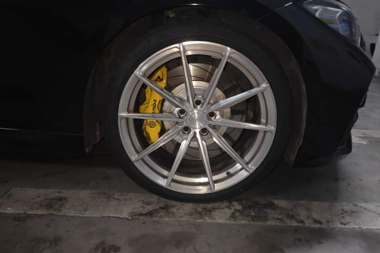 Used BMW 4 Series 2021 425i M Sport Night Edition Right Front Wheel Hub