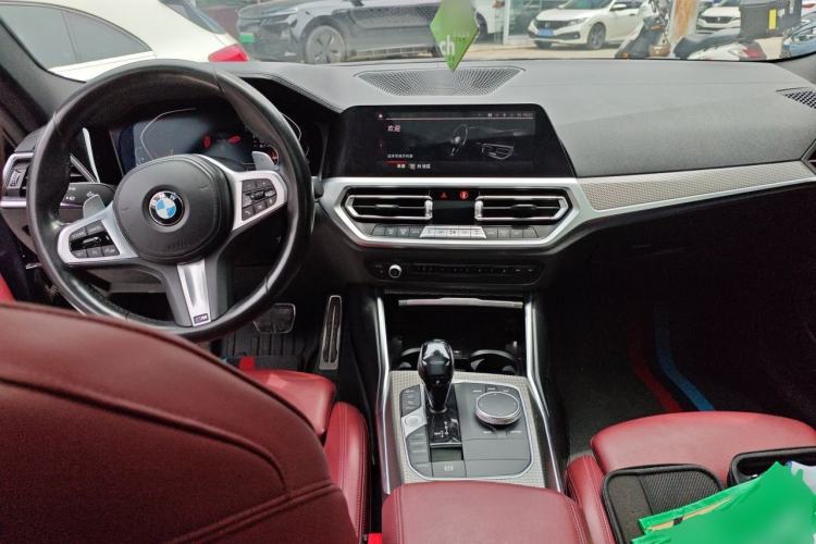 Used BMW 4 Series 2021 425i M Sport Night Edition Center Console