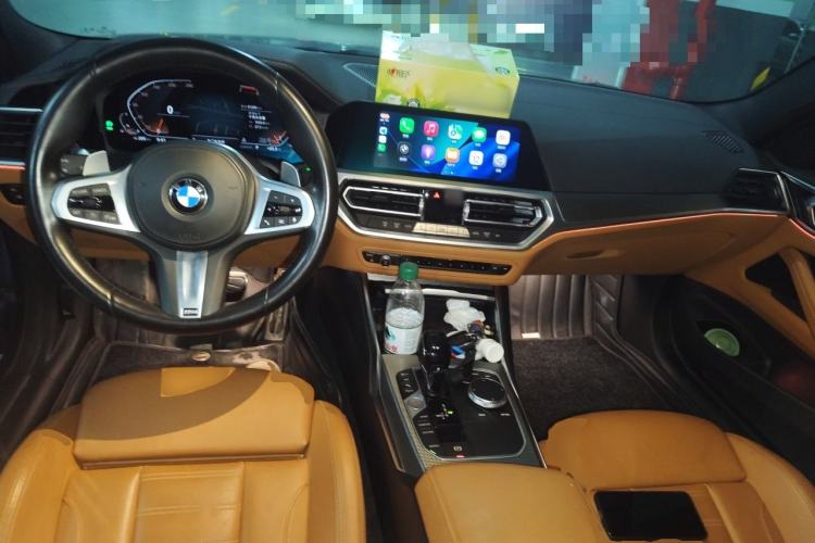 Used BMW 4 Series 2021 425i M Sport Night Edition Center Console