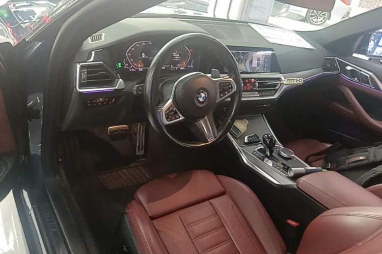 Used BMW 4 Series 2021 425i M Sport Night Edition Center Console