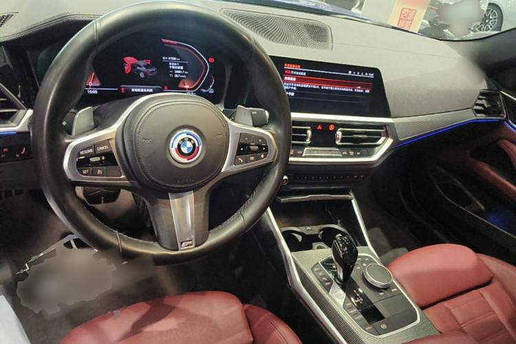 Used BMW 4 Series 2021 425i M Sport Night Edition Center Console
