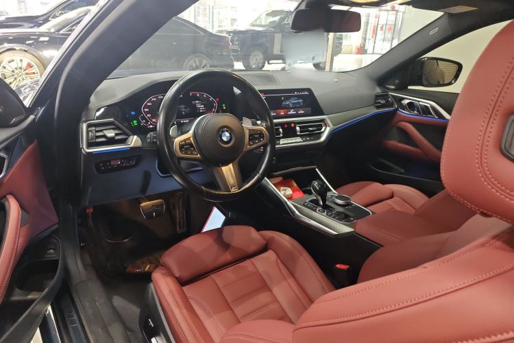 Used BMW 4 Series 2021 425i M Sport Night Edition Center Console