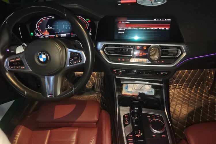 Used BMW 4 Series 2021 425i M Sport Night Edition Center Console