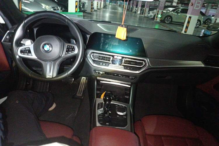 Used BMW 4 Series 2021 Restyled 425i M Sport Night Edition Center Console
