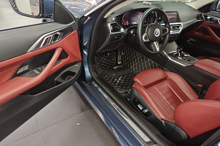 Used BMW 4 Series 2021 425i M Sport Night Edition Driver Seat