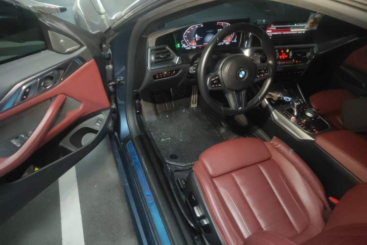 Used BMW 4 Series 2021 425i M Sport Night Edition Driver Seat