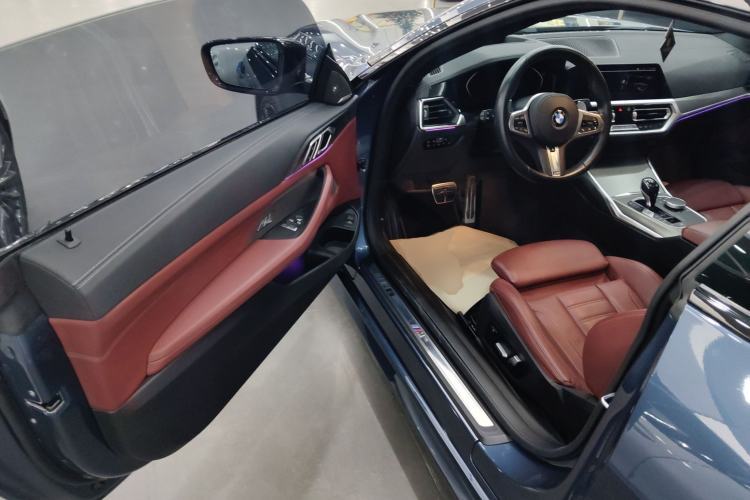 Used BMW 4 Series 2021 425i M Sport Night Edition Driver Seat