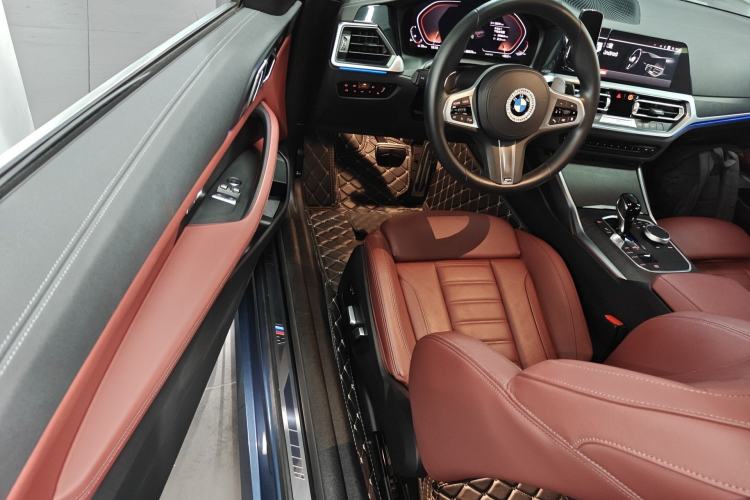 Used BMW 4 Series 2021 425i M Sport Night Edition Driver Seat