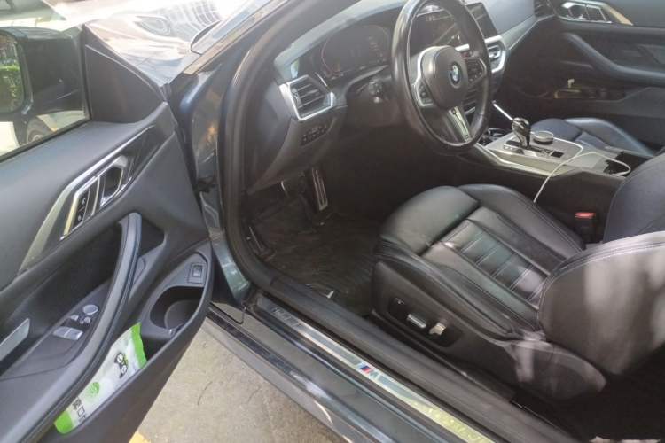 Used BMW 4 Series 2021 425i M Sport Night Edition Driver Seat