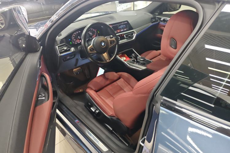 Used BMW 4 Series 2021 425i M Sport Night Edition Driver Seat