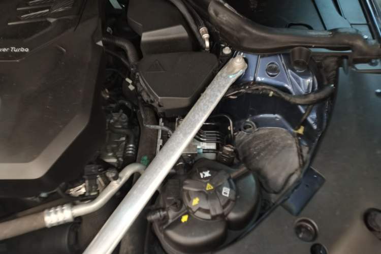 Used BMW 4 Series 2021 425i M Sport Night Edition Engine Bay Left