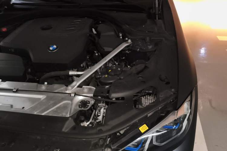 Used BMW 4 Series 2021 425i M Sport Night Edition Engine Bay Left