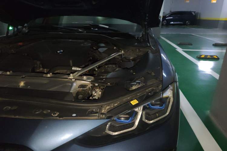 Used BMW 4 Series 2021 425i M Sport Night Edition Engine Bay Left