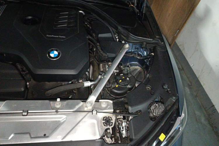 Used BMW 4 Series 2021 Restyled 425i M Sport Night Edition Engine Bay Left