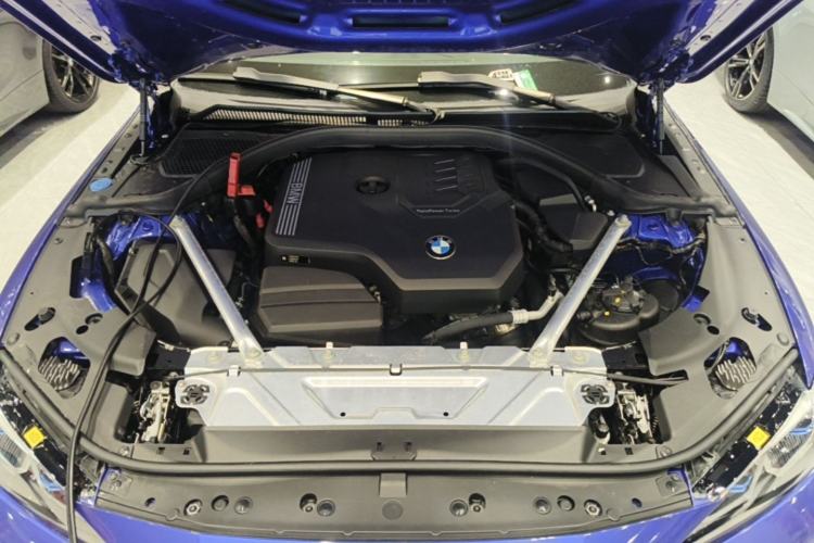 Used BMW 4 Series 2021 425i M Sport Night Edition Engine Bay