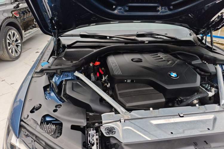 Used BMW 4 Series 2021 425i M Sport Night Edition Engine Bay Right