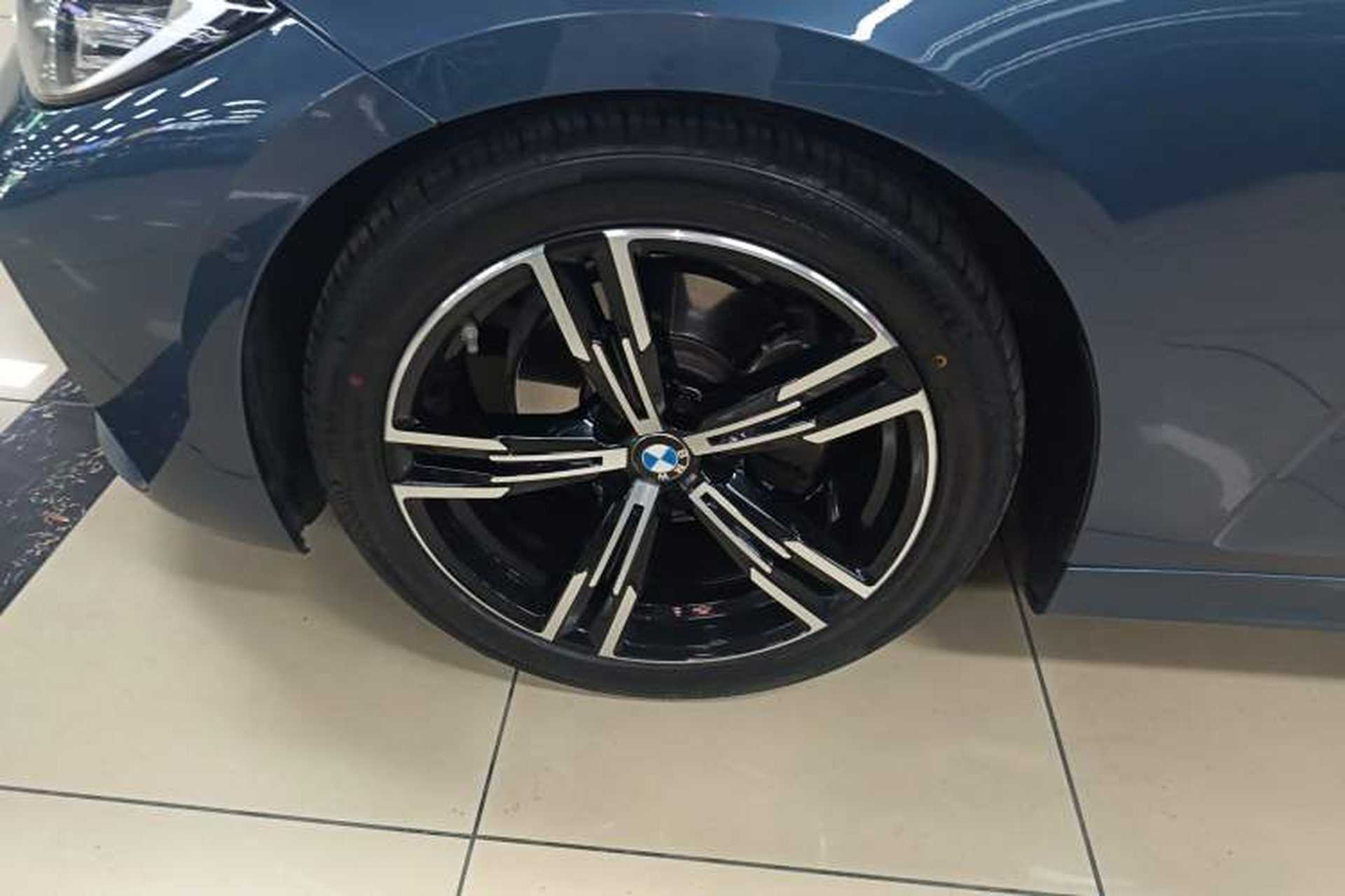 Used BMW 4 Series 2021 425i M Sport Package Exterior 4