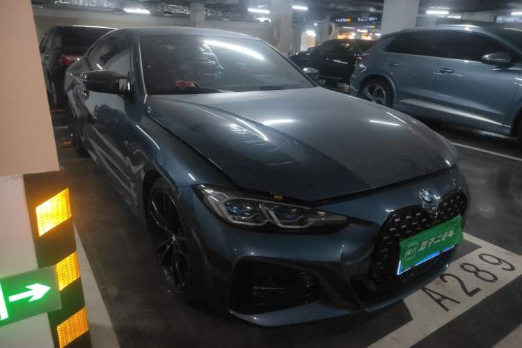 Used BMW 4 Series 2021 425i M Sport Night Edition Front Right 45 Deg