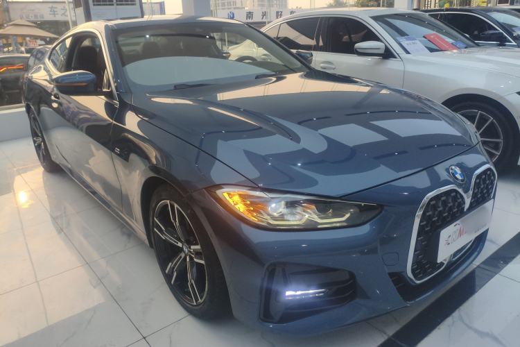 Used BMW 4 Series 2021 425i M Sport Package Front Right 45 Deg