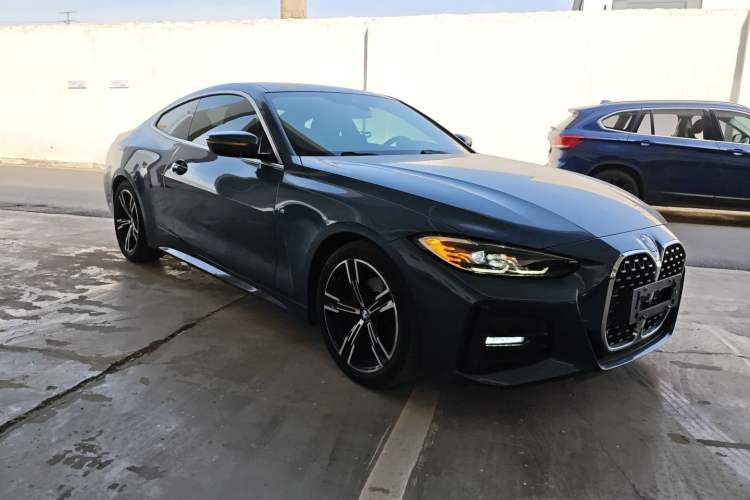 Used BMW 4 Series 2021 425i M Sport Package Front Right 45 Deg