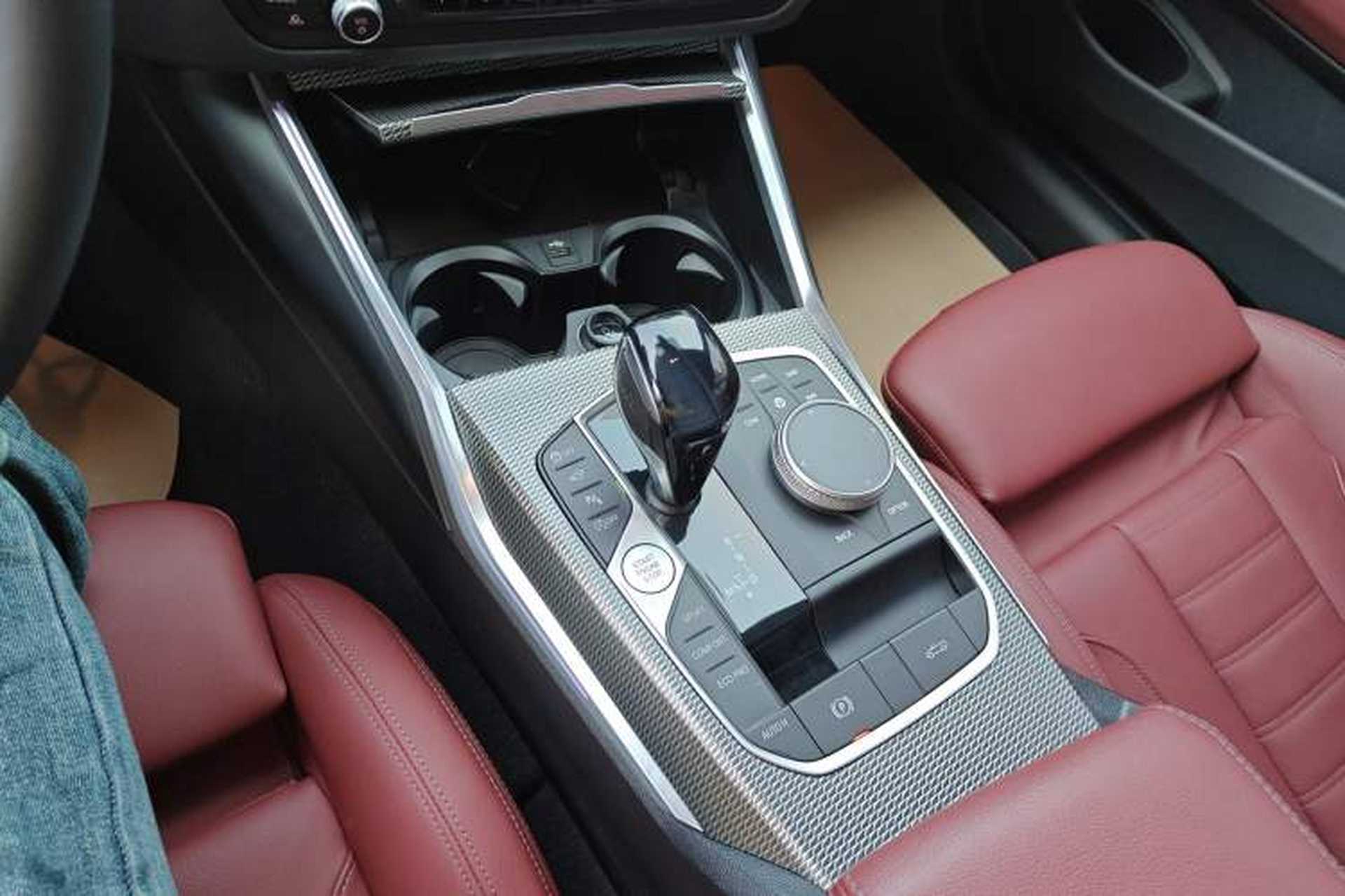 Used BMW 4 Series 2021 430i Convertible M Sport Night Edition Gear Lever